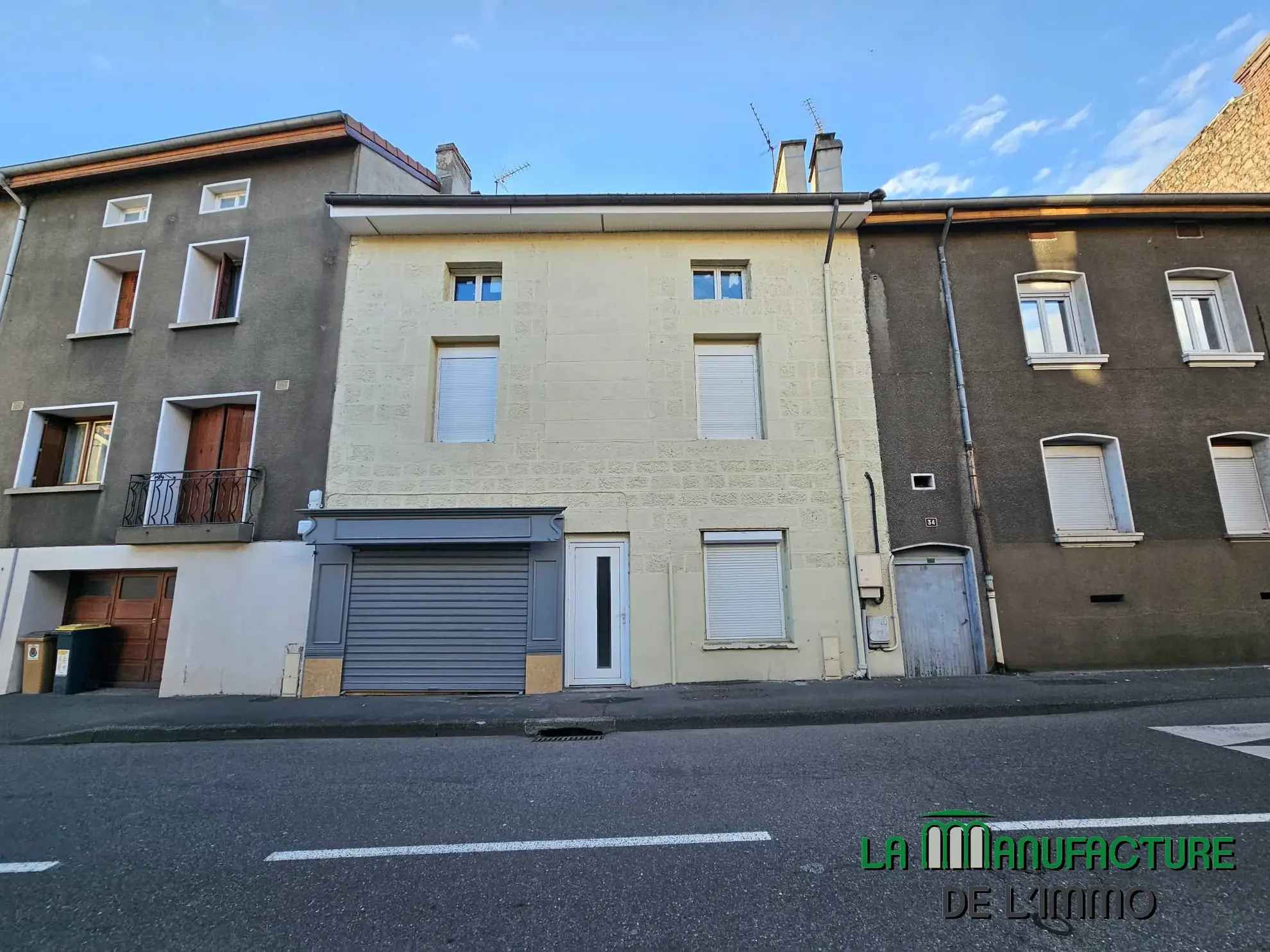 Petit Immeuble de 2 Logements à Fraisses - Idéal Investisseurs 