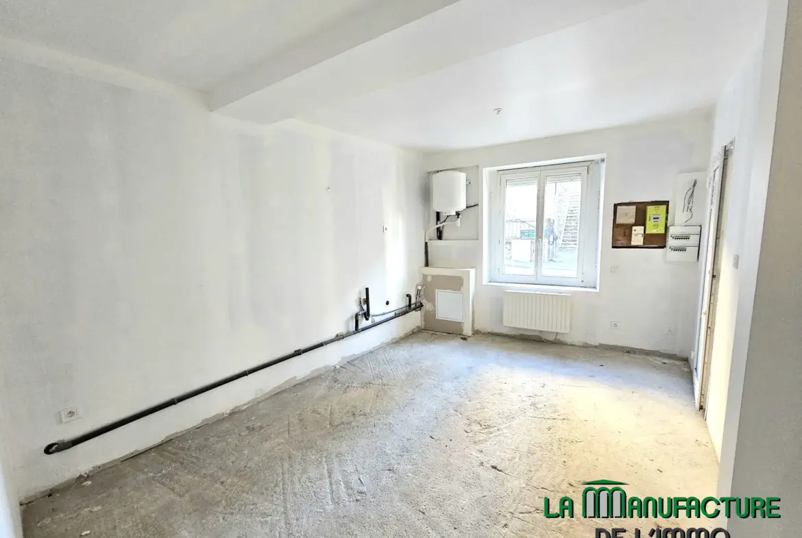 Petit Immeuble de 2 Logements à Fraisses - Idéal Investisseurs 
