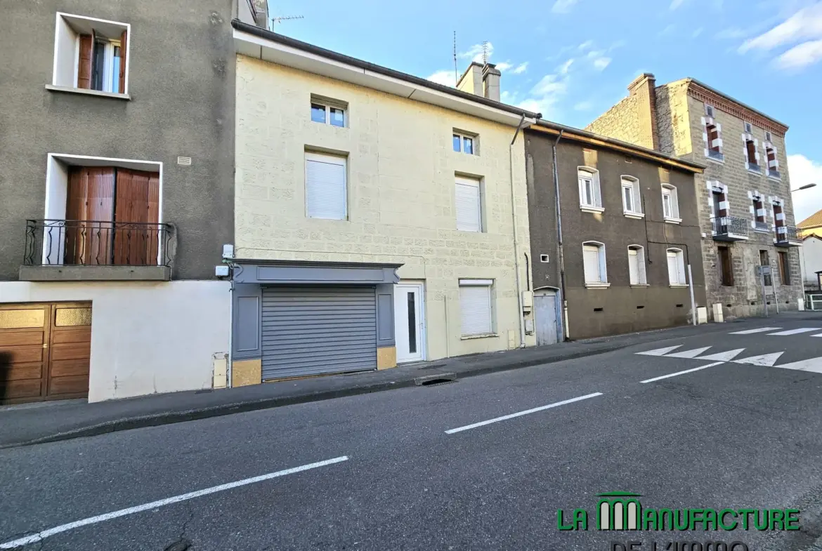Petit Immeuble de 2 Logements à Fraisses - Idéal Investisseurs 