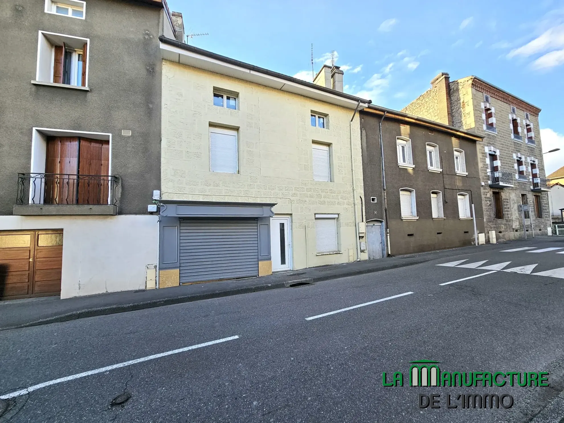 Petit Immeuble de 2 Logements à Fraisses - Idéal Investisseurs 