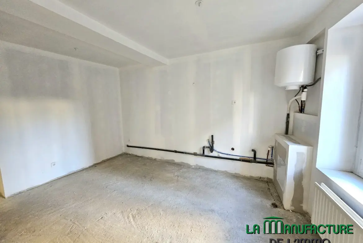 Petit Immeuble de 2 Logements à Fraisses - Idéal Investisseurs 