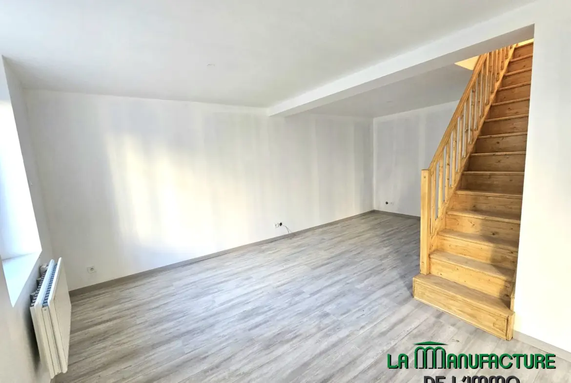 Petit Immeuble de 2 Logements à Fraisses - Idéal Investisseurs 
