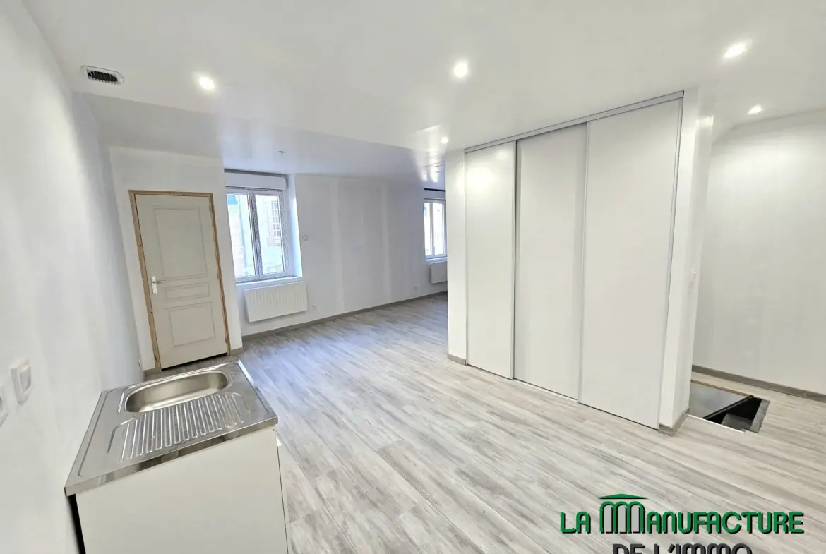 Petit Immeuble de 2 Logements à Fraisses - Idéal Investisseurs 