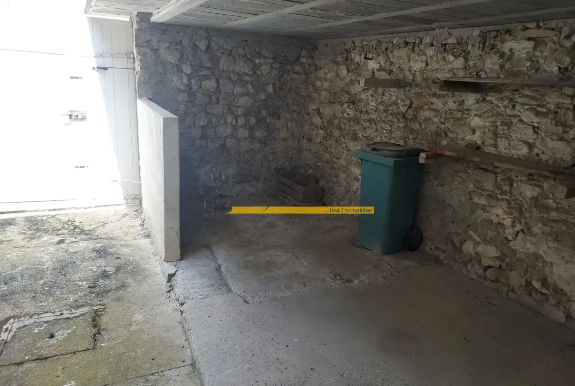 Maison de village à vendre à La Courcourde - 74 m² 