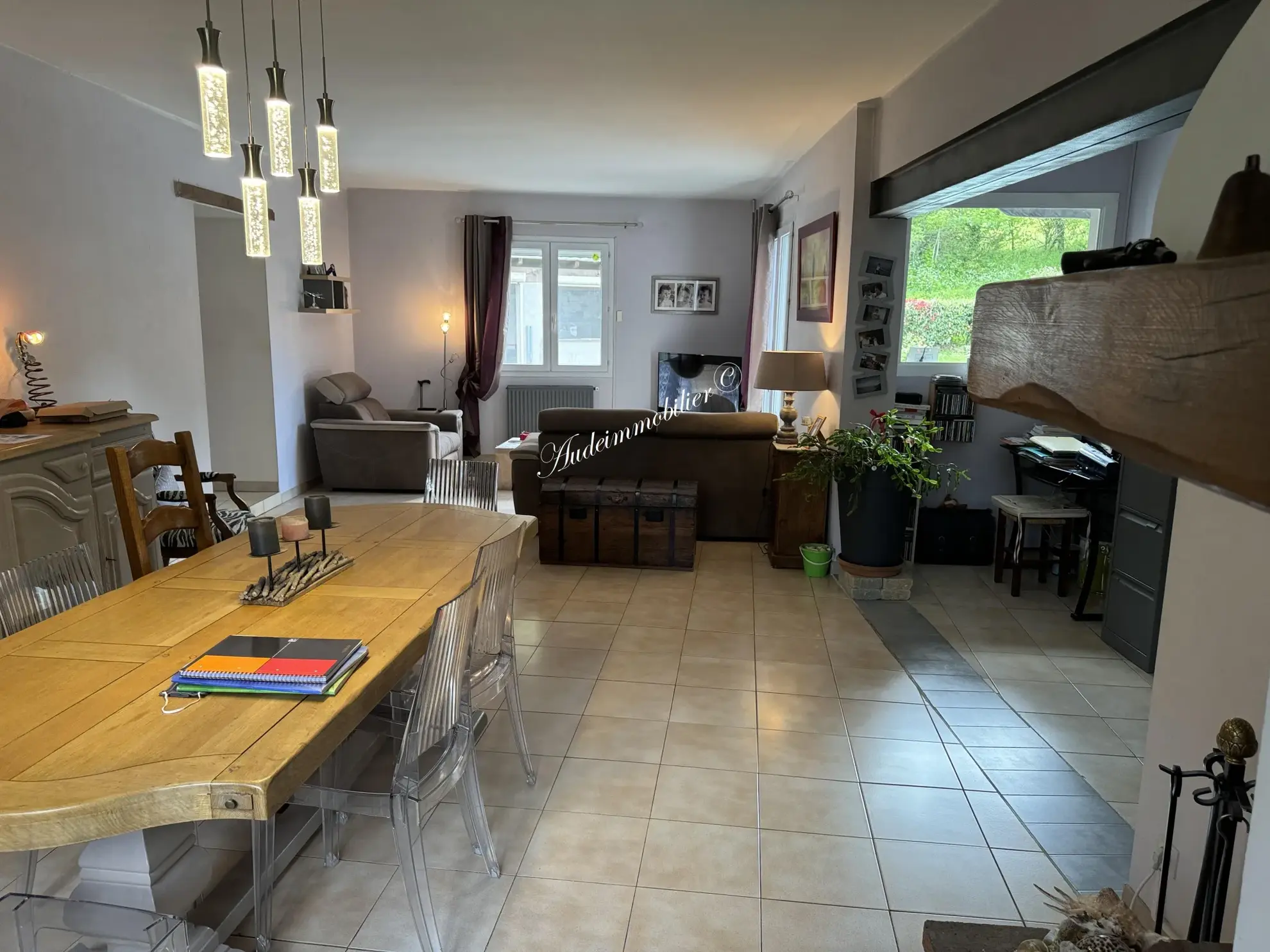 Maison avec jardin, piscine et dépendance à Belcastel et Buc 