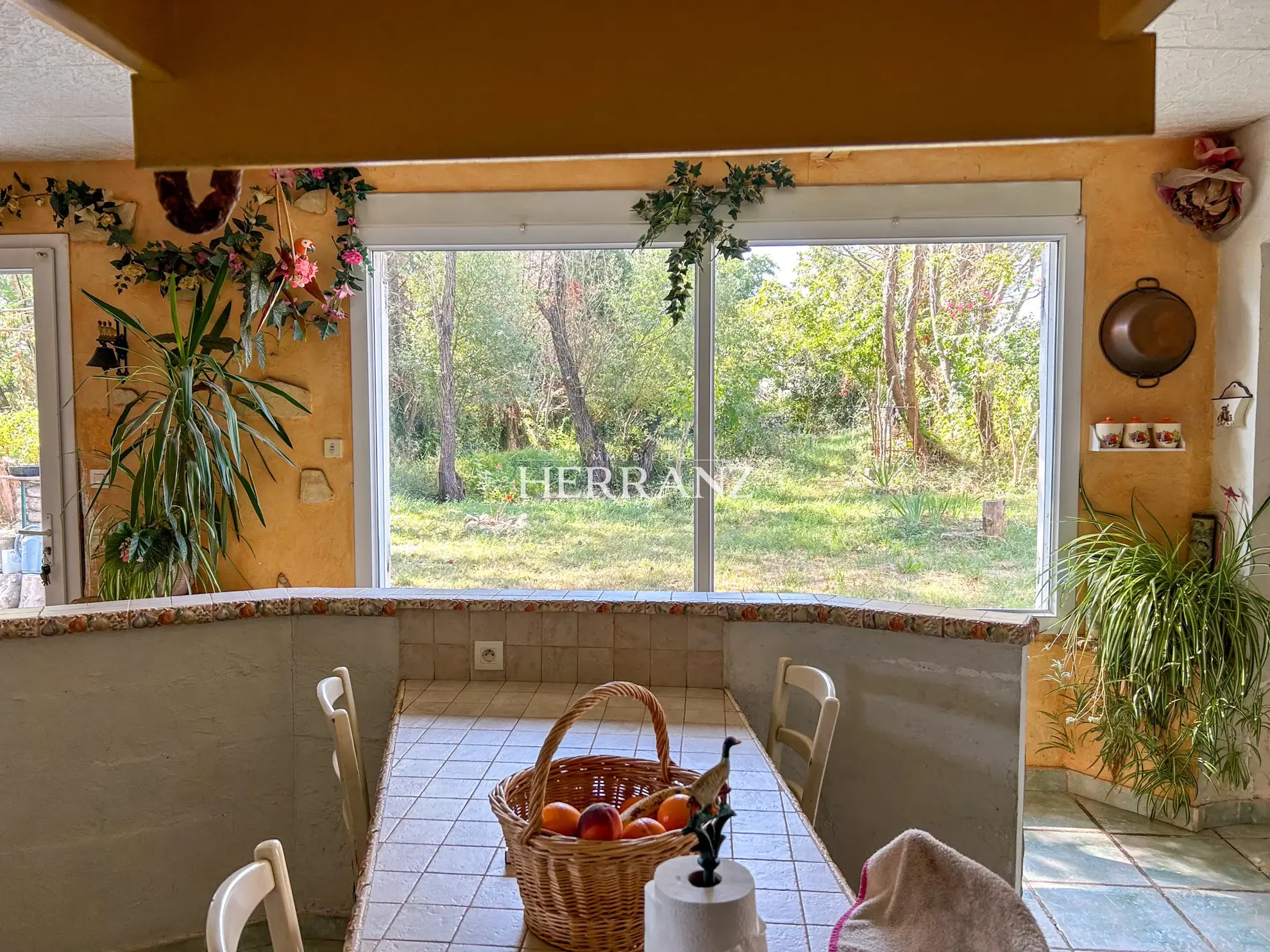Maison 5 pièces à Abzac à rénover sur terrain de 2788 m² 