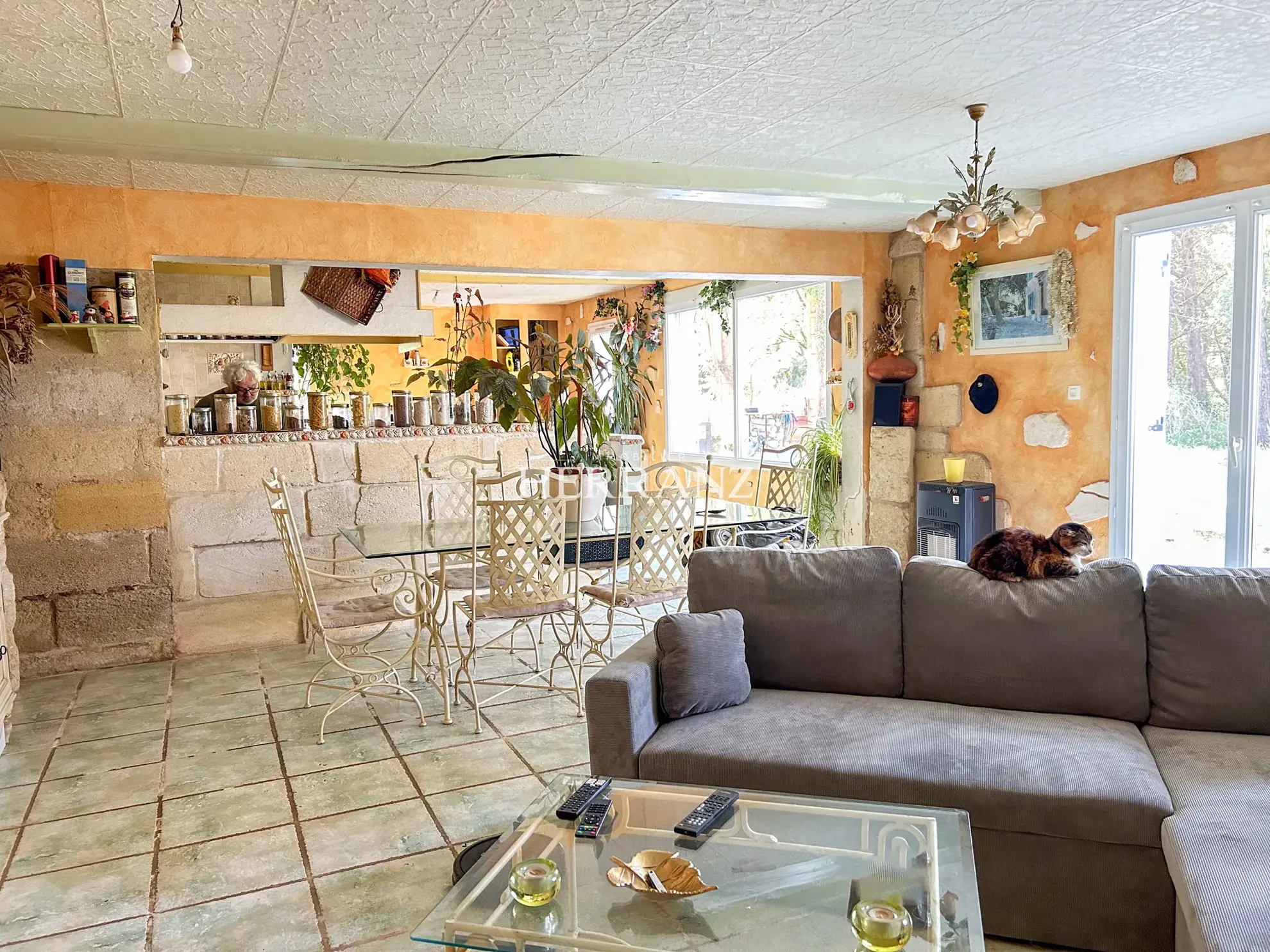 Maison 5 pièces à Abzac à rénover sur terrain de 2788 m² 