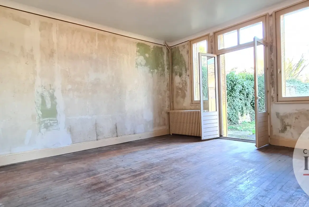 Maison spacieuse à Toul - 7 pièces - 230 000 € 