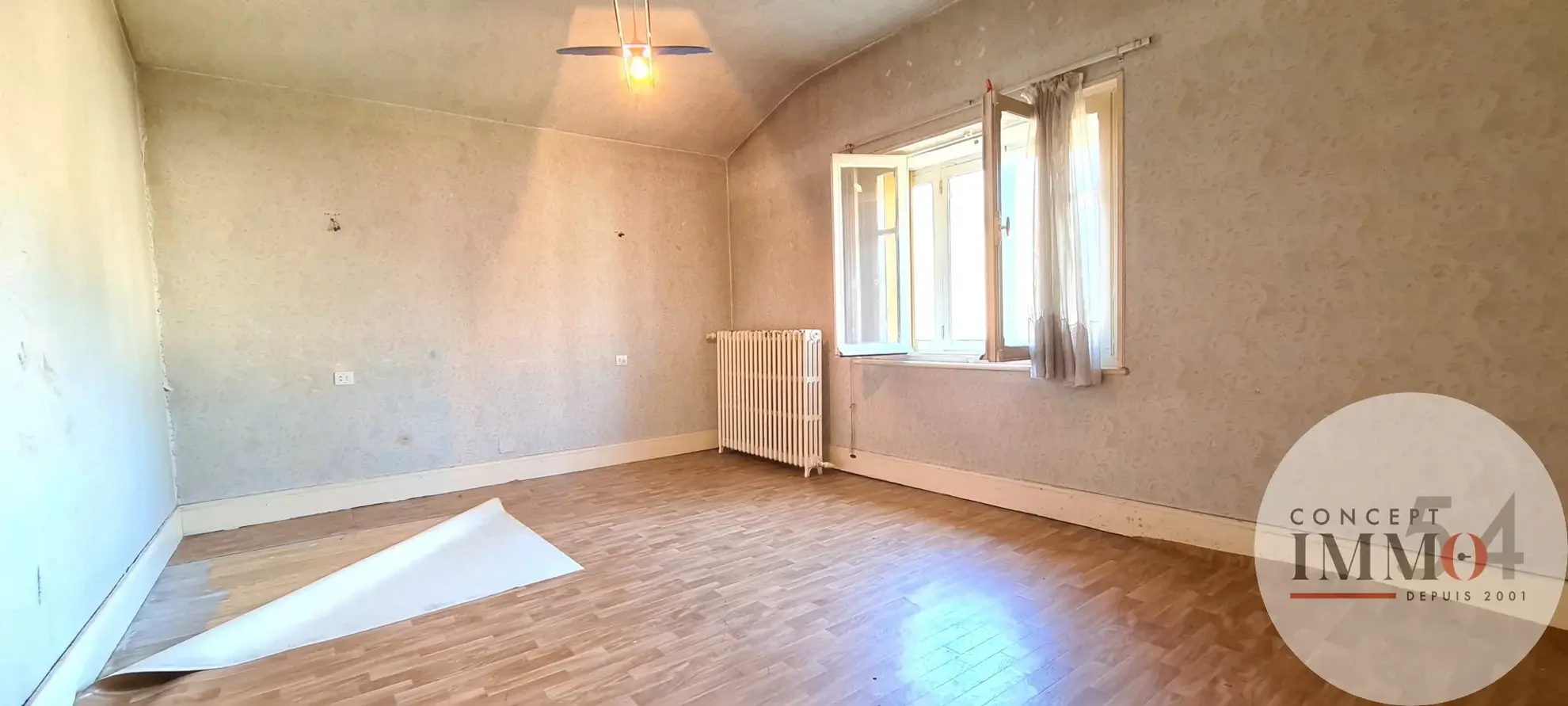 Maison spacieuse à Toul - 7 pièces - 230 000 € 