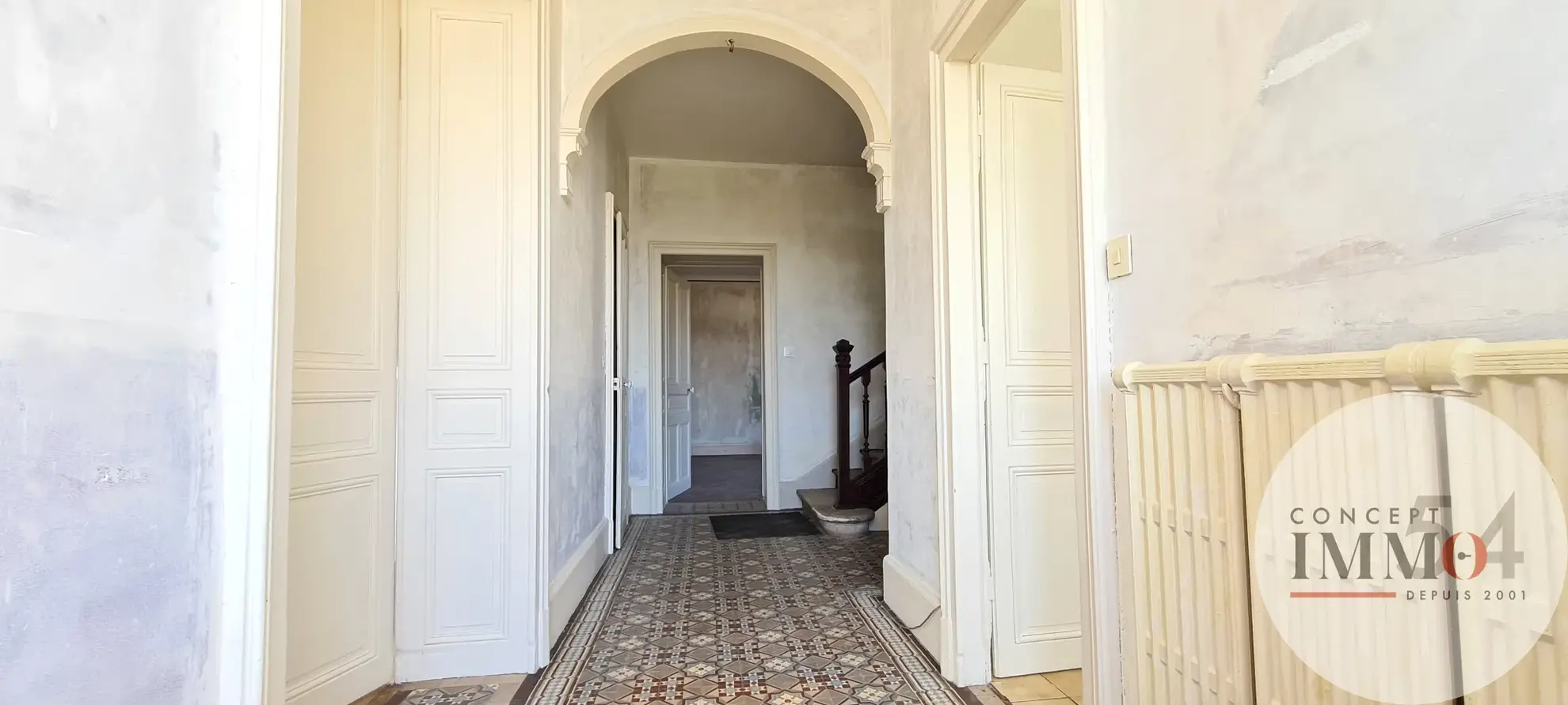 Maison spacieuse à Toul - 7 pièces - 230 000 € 