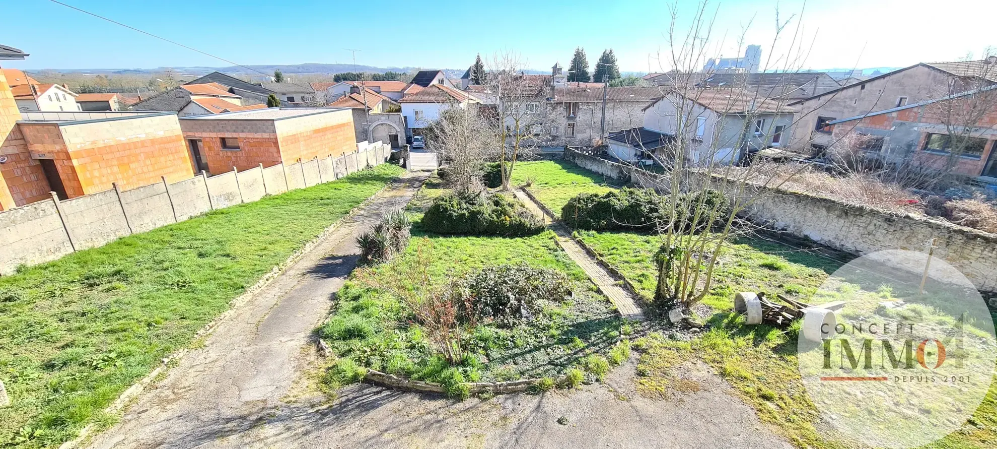 Maison spacieuse à Toul - 7 pièces - 230 000 € 