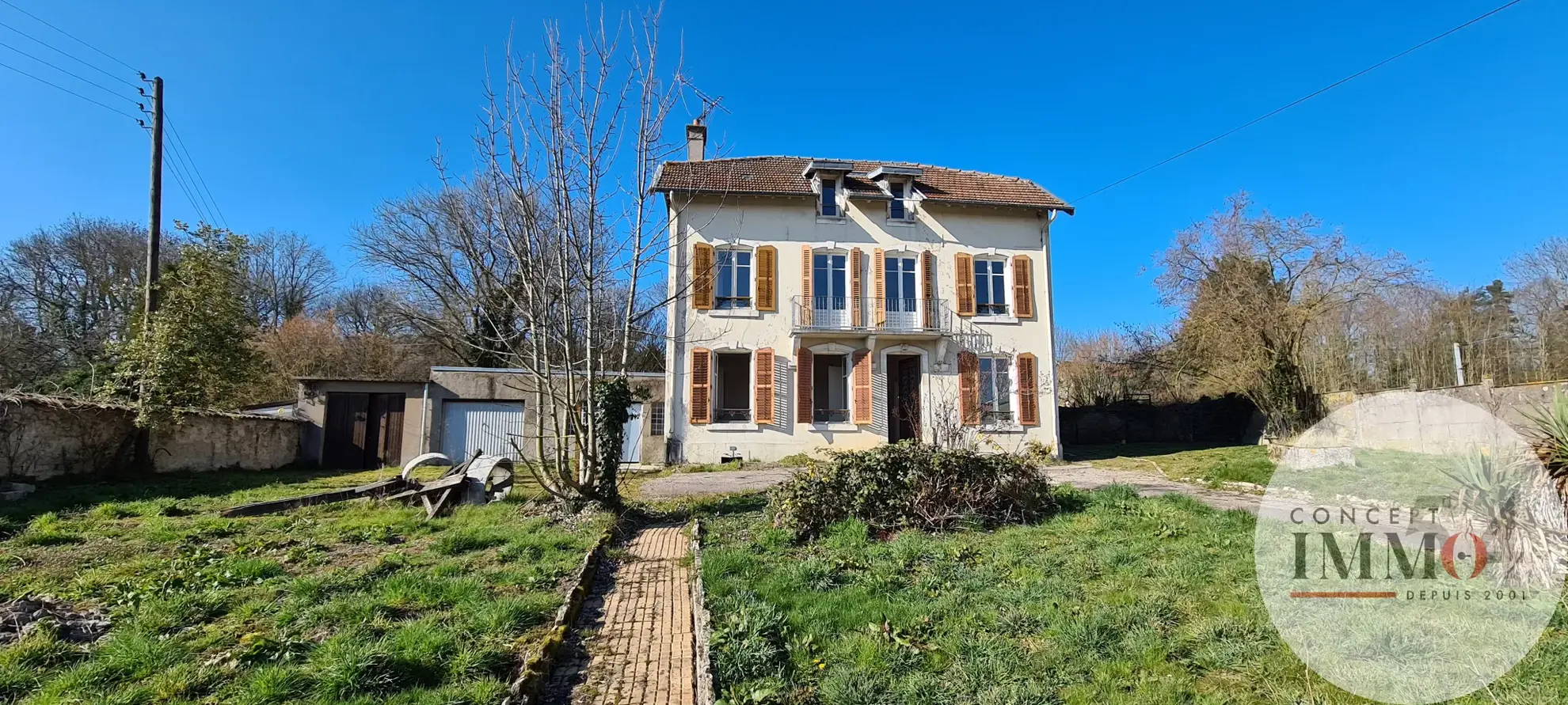 Maison spacieuse à Toul - 7 pièces - 230 000 € 