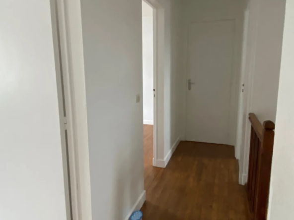 Maison à vendre à Monsempron-Libos, 3 chambres avec 546 m² de terrain 
