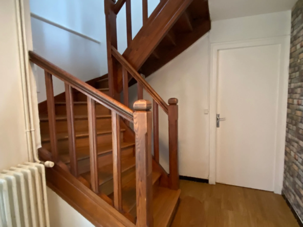 Maison à vendre à Monsempron-Libos, 3 chambres avec 546 m² de terrain 
