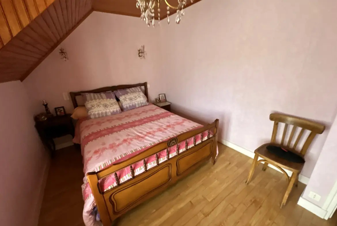 Maison en pierre à vendre à Baud - 4 chambres 