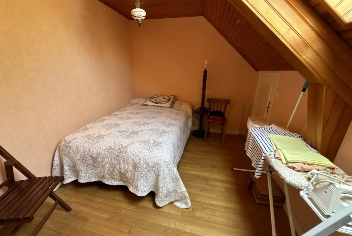 Maison en pierre à vendre à Baud - 4 chambres 