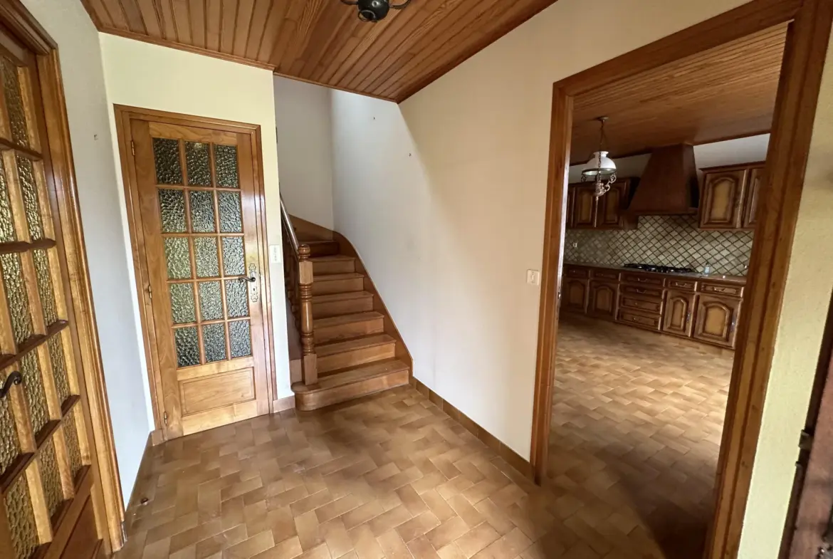 Maison en pierre à vendre à Baud - 4 chambres 