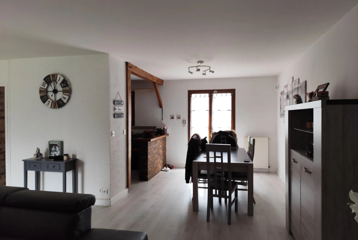 Maison spacieuse 6 chambres à La Fermeté 