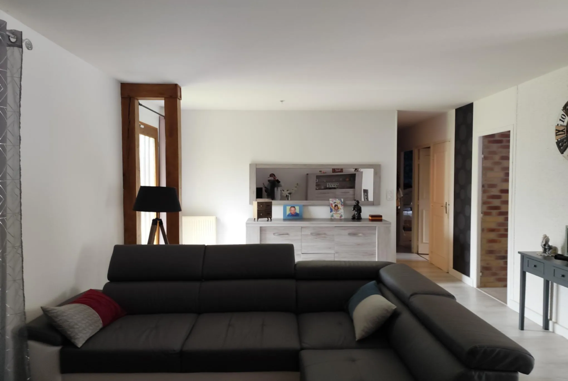 Maison spacieuse 6 chambres à La Fermeté 