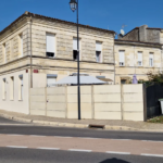 Bel immeuble ancien à Arcins - Vendus libres de locataires