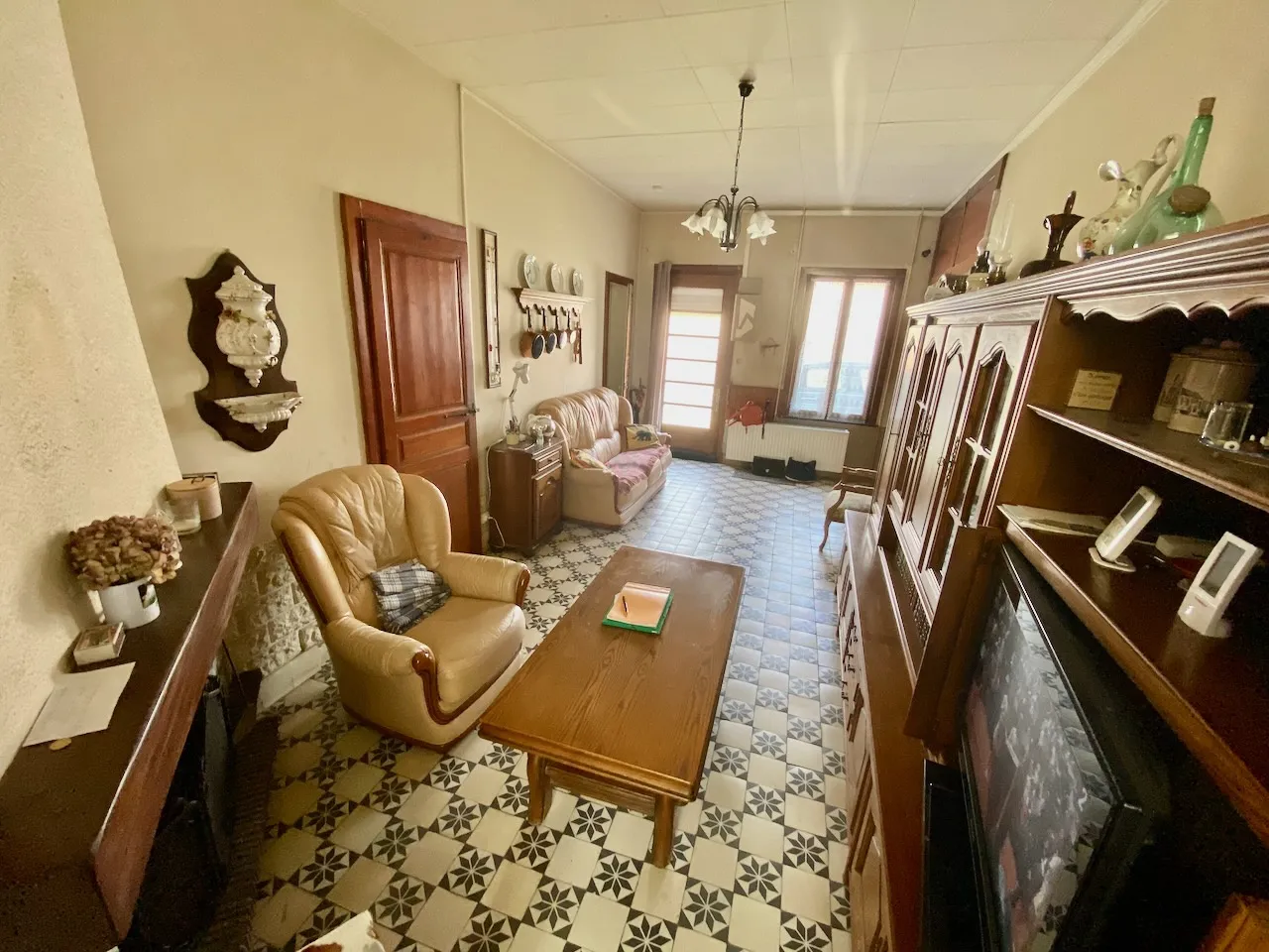 Charmante Maison Semi-Individuelle à Avesnelles à Renover 