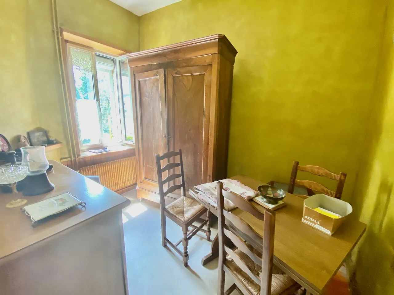 Charmante Maison Semi-Individuelle à Avesnelles à Renover 