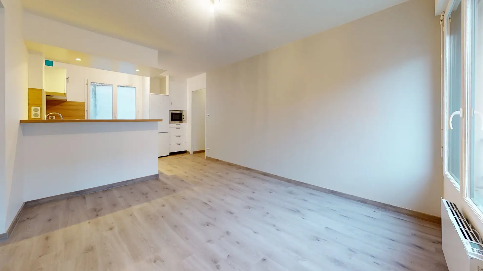 À vendre : Appartement T2 rénové sur la place des Halles à Dijon 