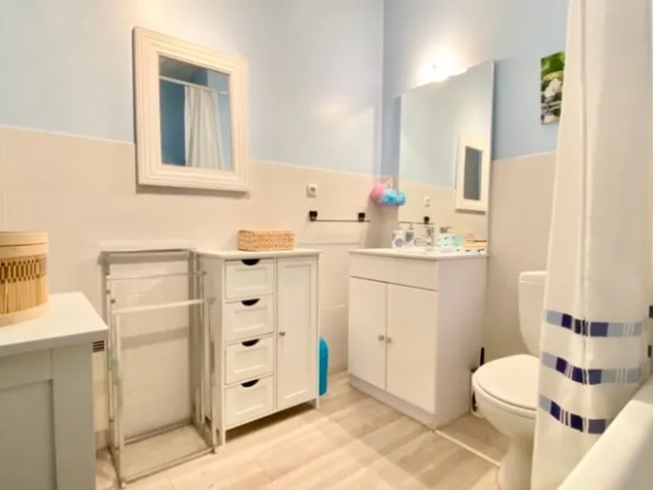 Studio Rénové à Bandol - 28 m² au Calme 