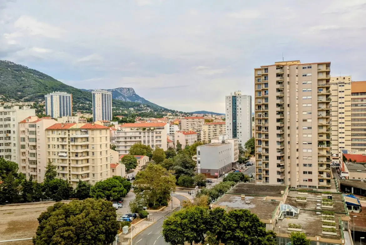 Vente Appartement T5 110 m² avec Terrasse à Toulon Mayol 