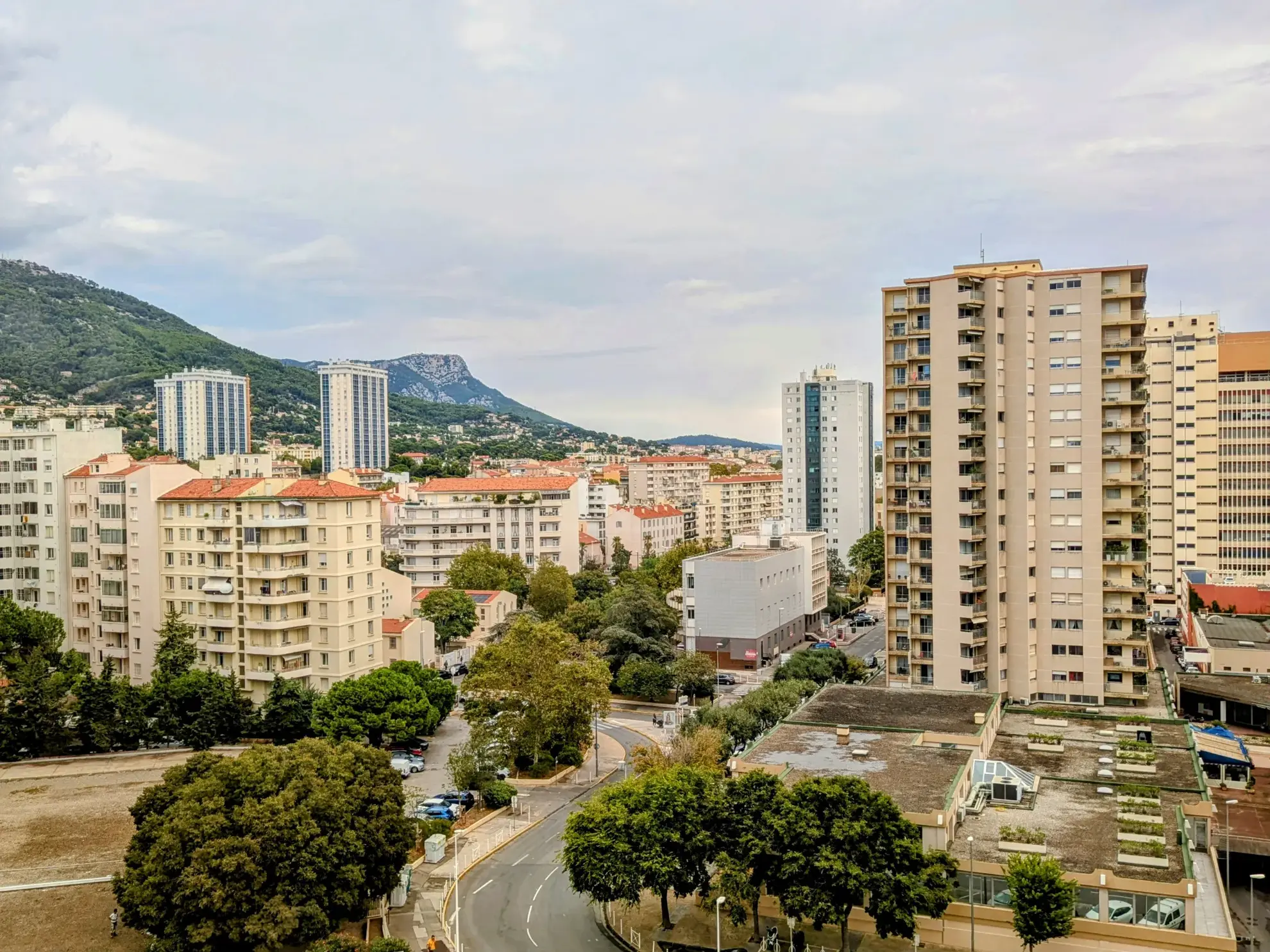 Vente Appartement T5 110 m² avec Terrasse à Toulon Mayol 
