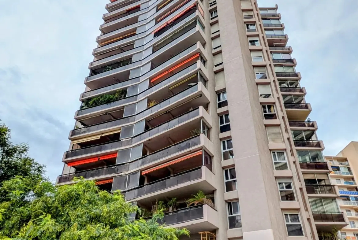 Vente Appartement T5 110 m² avec Terrasse à Toulon Mayol 