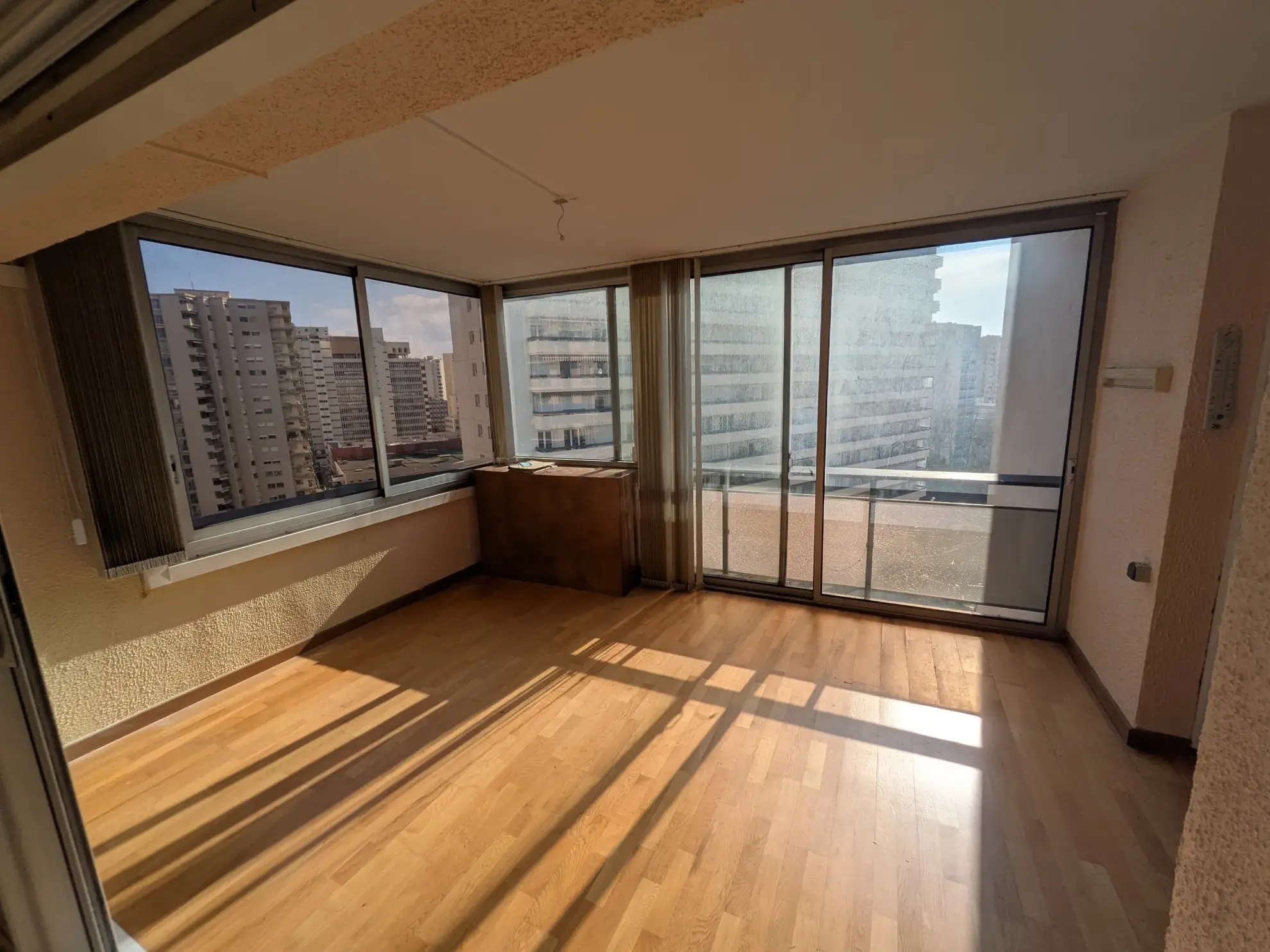 Vente Appartement T5 110 m² avec Terrasse à Toulon Mayol 