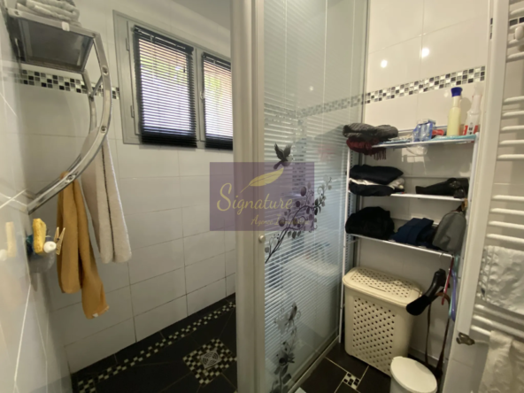 Fermette à vendre à Change - 130 m² - Terrain de 4200 m² 