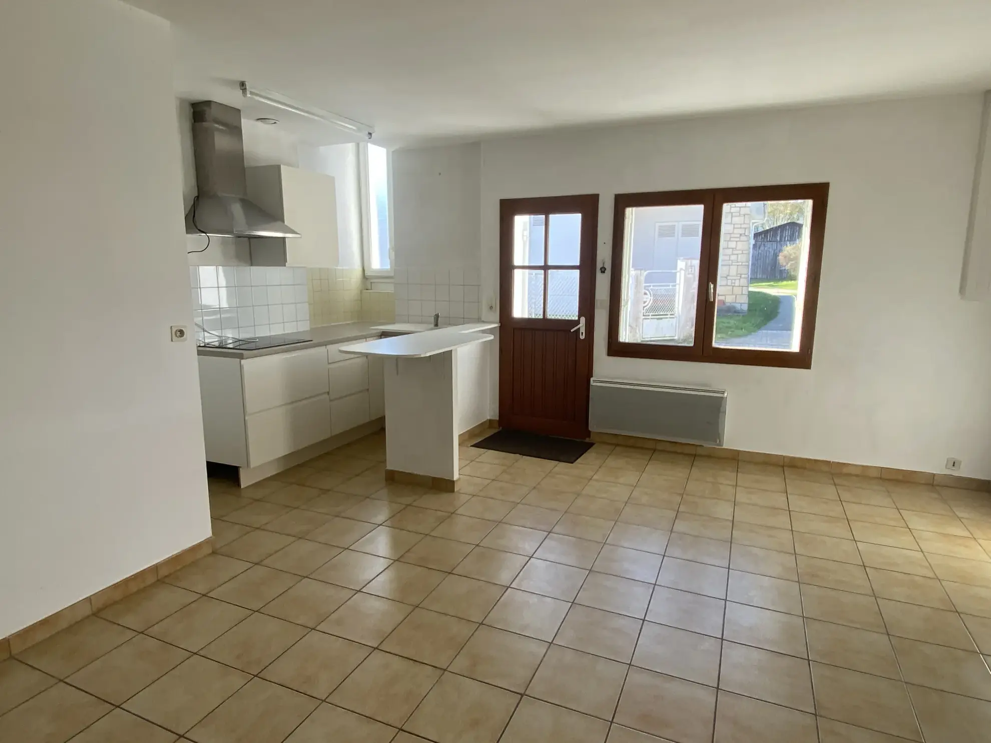 Maison avec cour à vendre au centre-ville de Langon 
