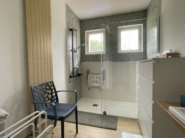 Maison de plain pied à Prémery - 15 269 m² 