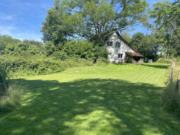 Maison de plain pied à Prémery - 15 269 m² 