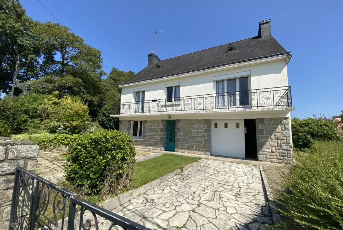 Maison de Bourg à Bubry - 128 m² sur terrain constructible 