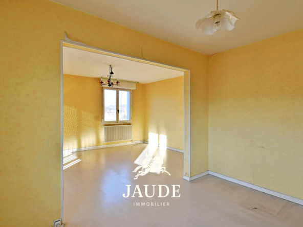 Vente Appartement F3 de 70 m² avec Parking à Clermont-Ferrand 