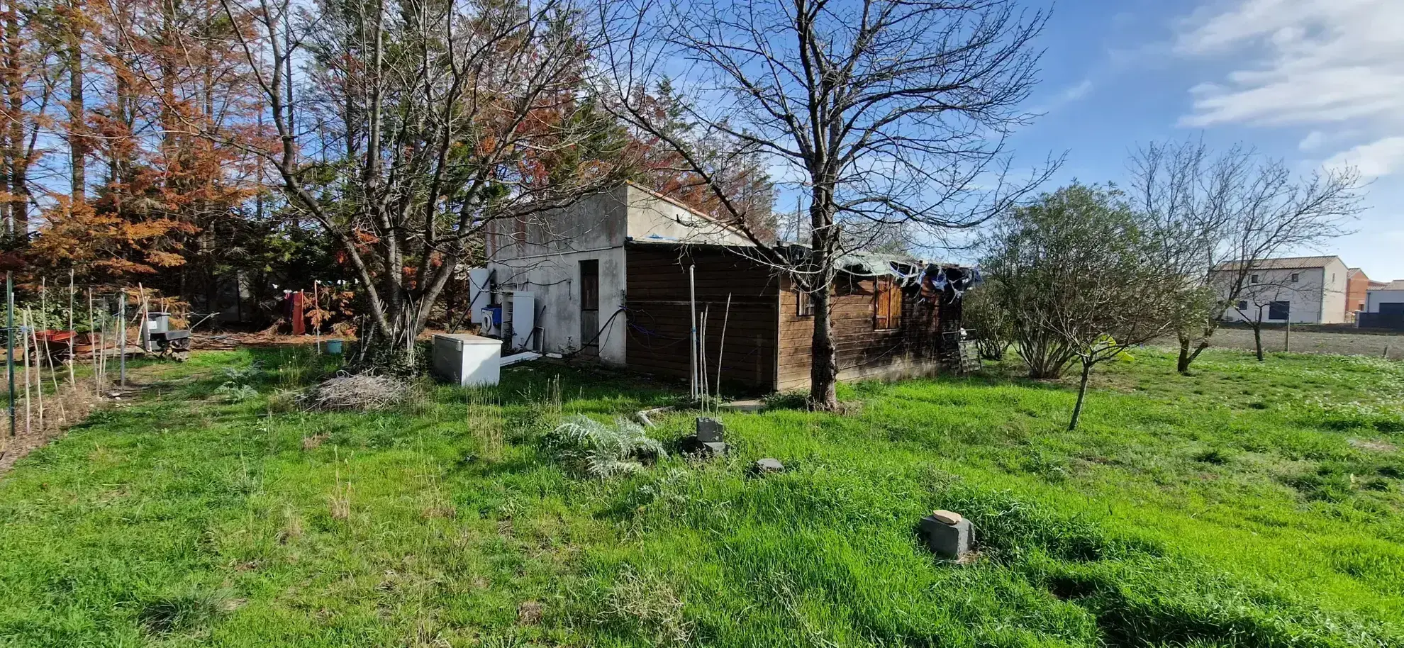 Terrain de loisir avec maisonnette à vendre à Vias 