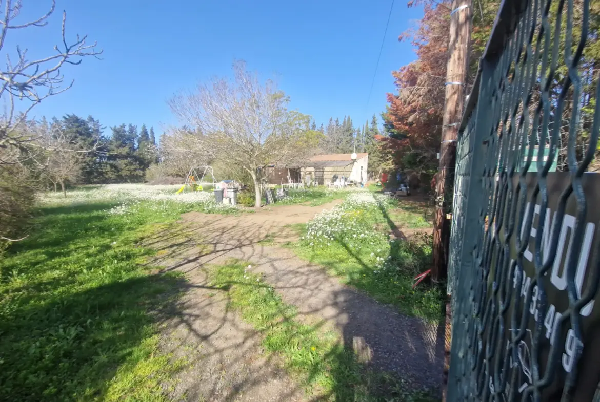 Terrain de loisir avec maisonnette à vendre à Vias 