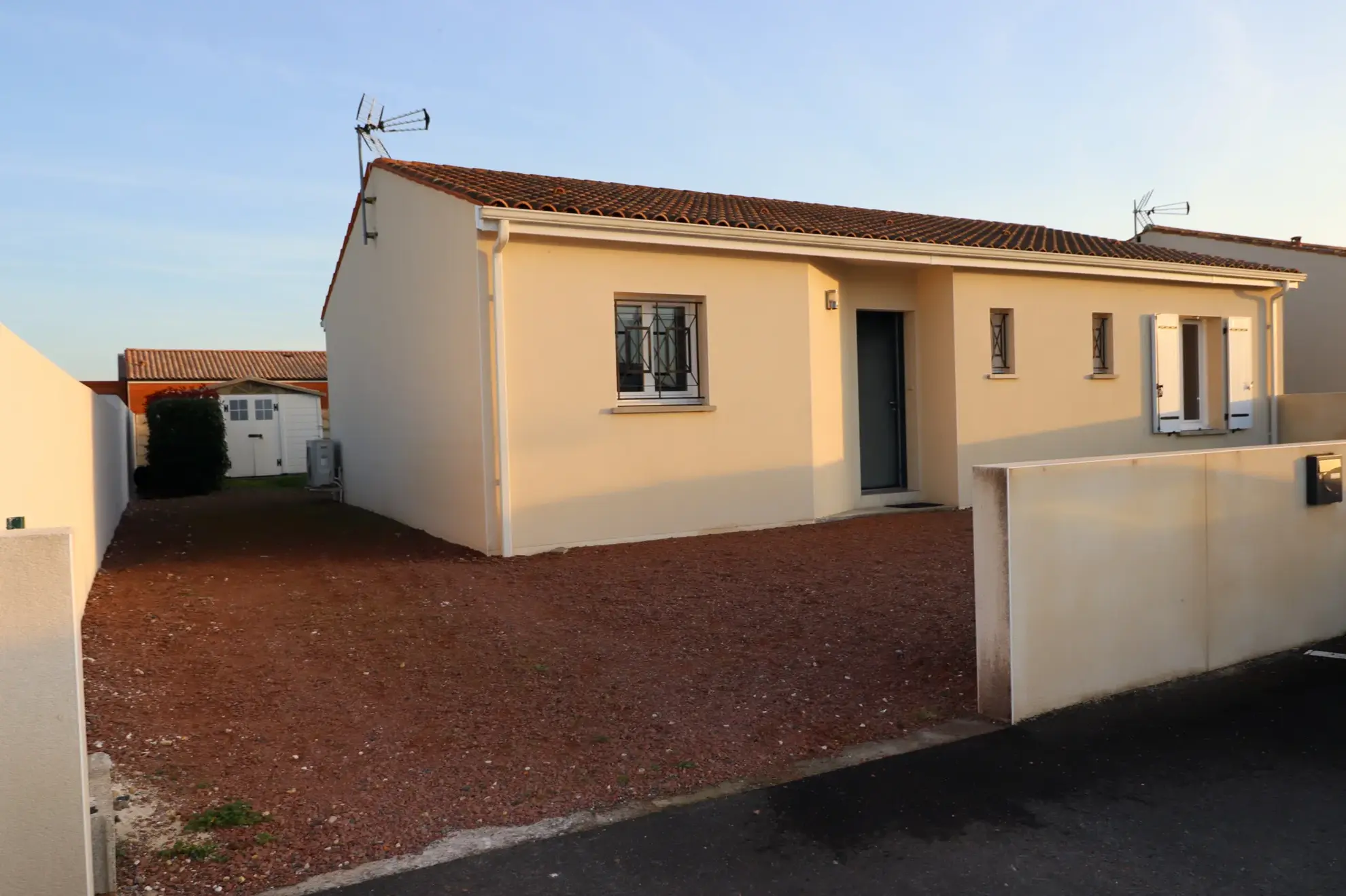 Maison récente à Semussac, proche de la Côte 