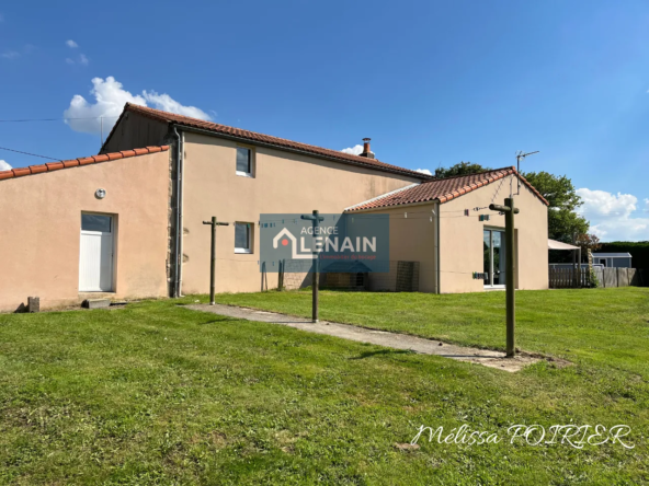 Maison de campagne rénovée avec piscine à Chanverrie 