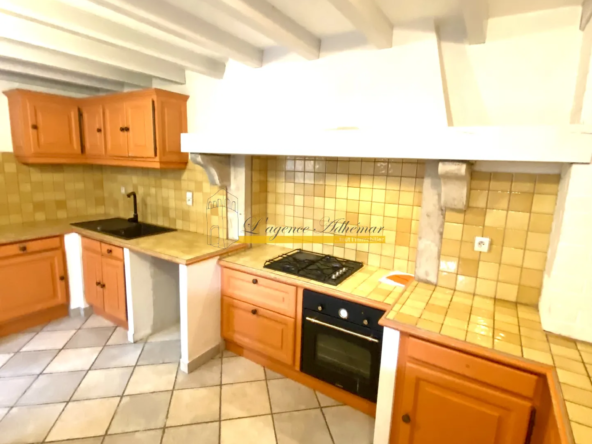 À vendre : Appartement T4 duplex dans l'ancienne abbaye de Maubec à Montélimar 