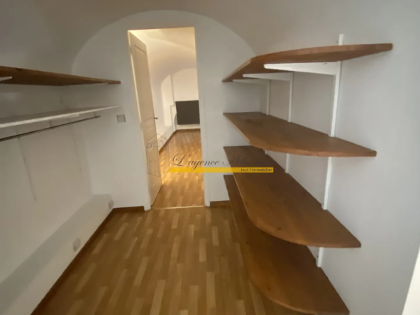 À vendre : Appartement T4 duplex dans l'ancienne abbaye de Maubec à Montélimar 