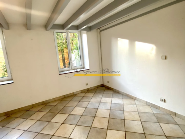 À vendre : Appartement T4 duplex dans l'ancienne abbaye de Maubec à Montélimar 