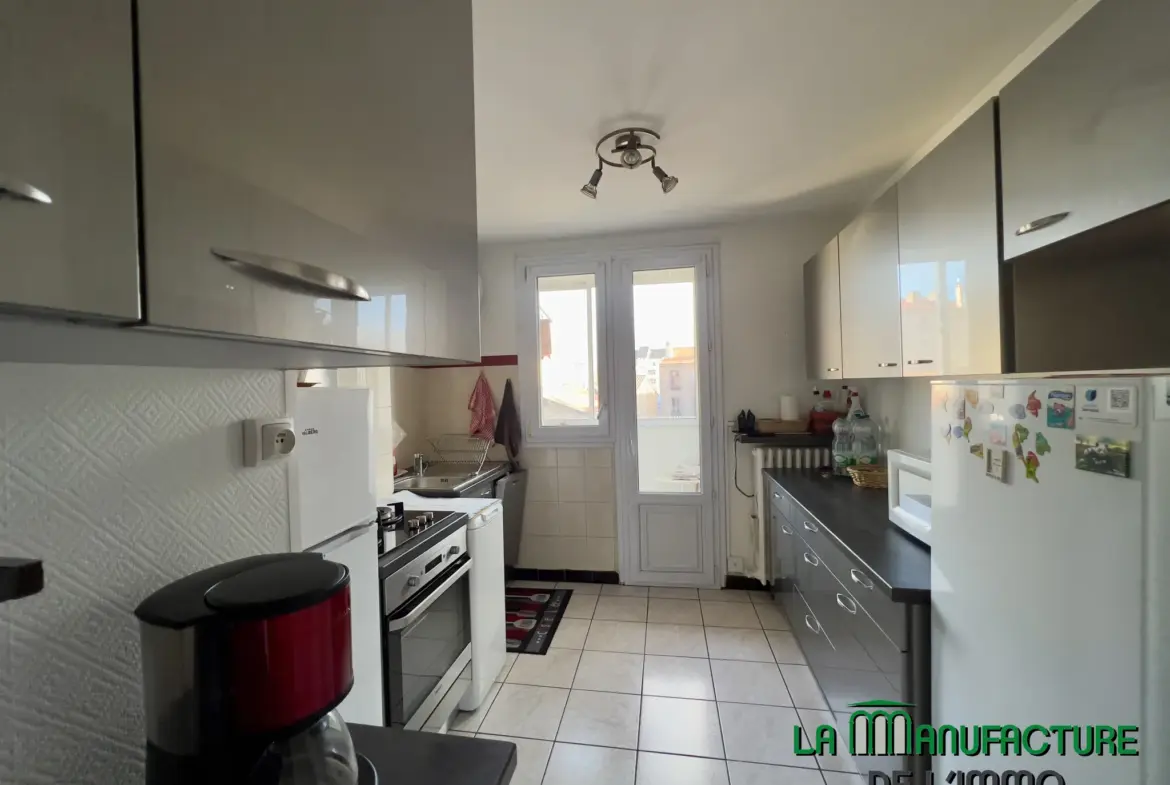 À vendre : Appartement F4 Saint-Étienne, loggia et garage 