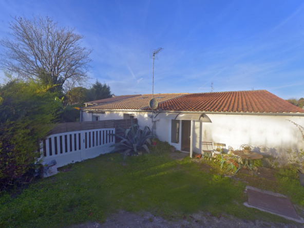 Ensemble de deux logements à vendre à Arces