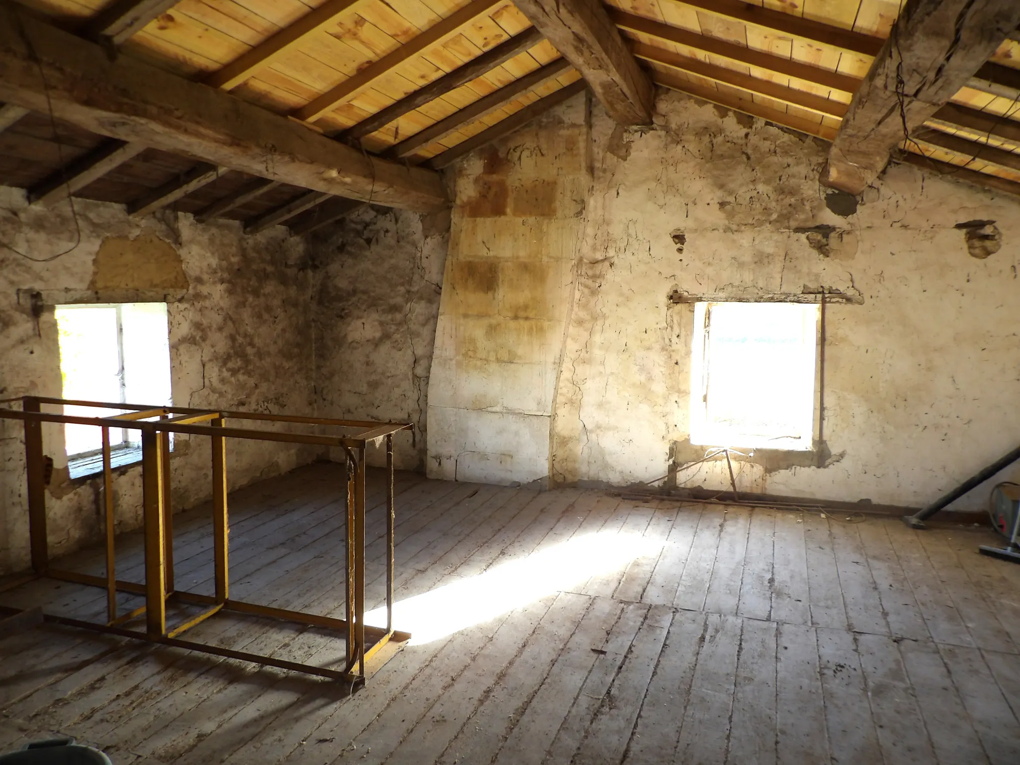 Maison charentaise à rénover près de Saint-Savinien 
