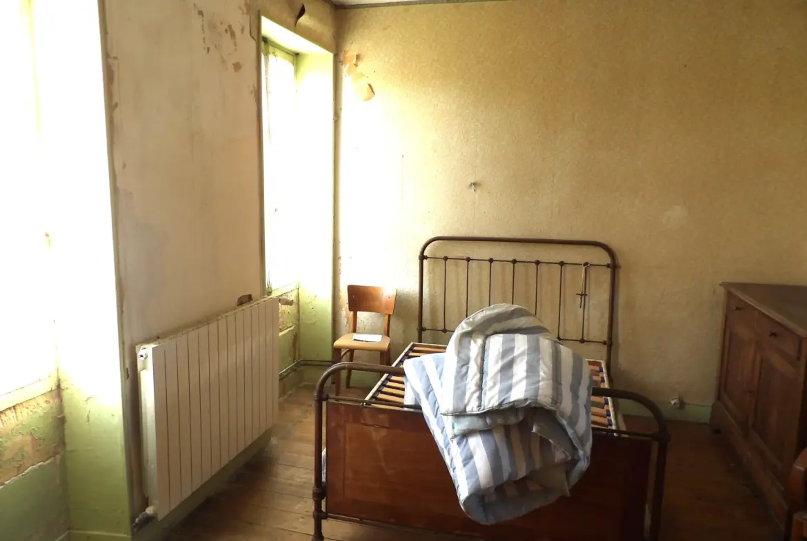 Maison charentaise à rénover près de Saint-Savinien 
