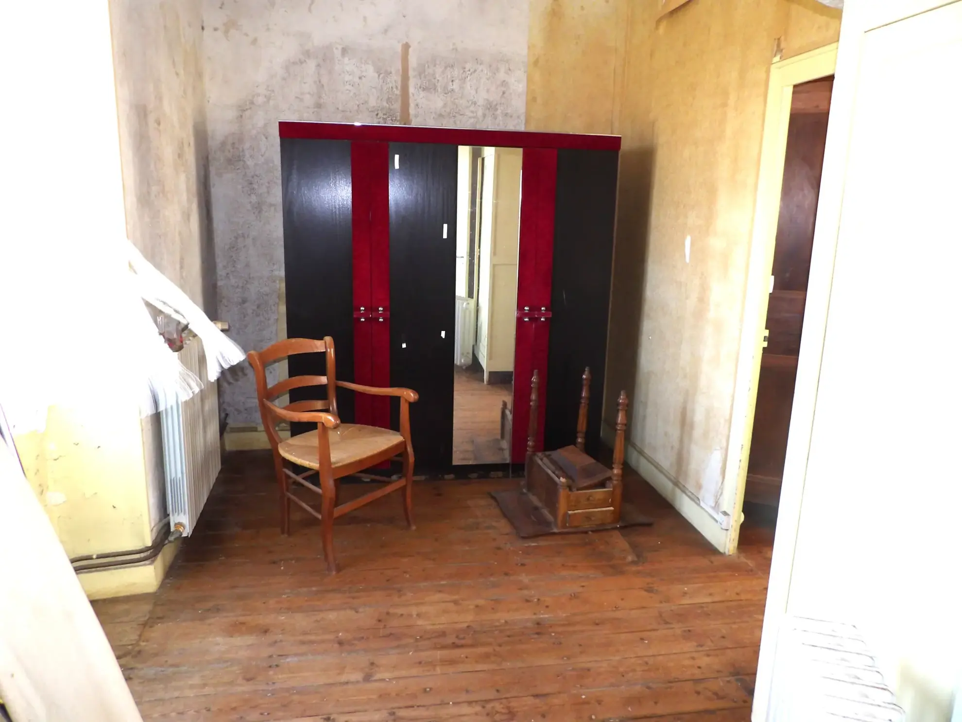 Maison charentaise à rénover près de Saint-Savinien 